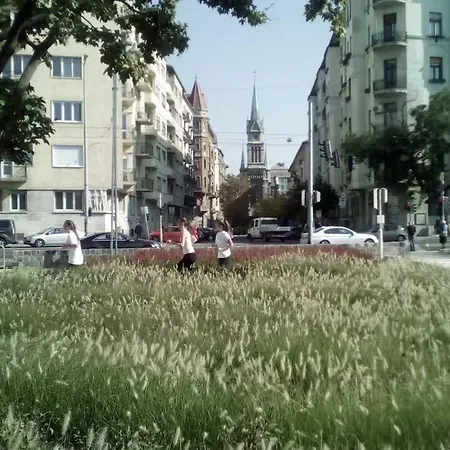 Spacious Base In The Center With Old Style Appartement Budapest